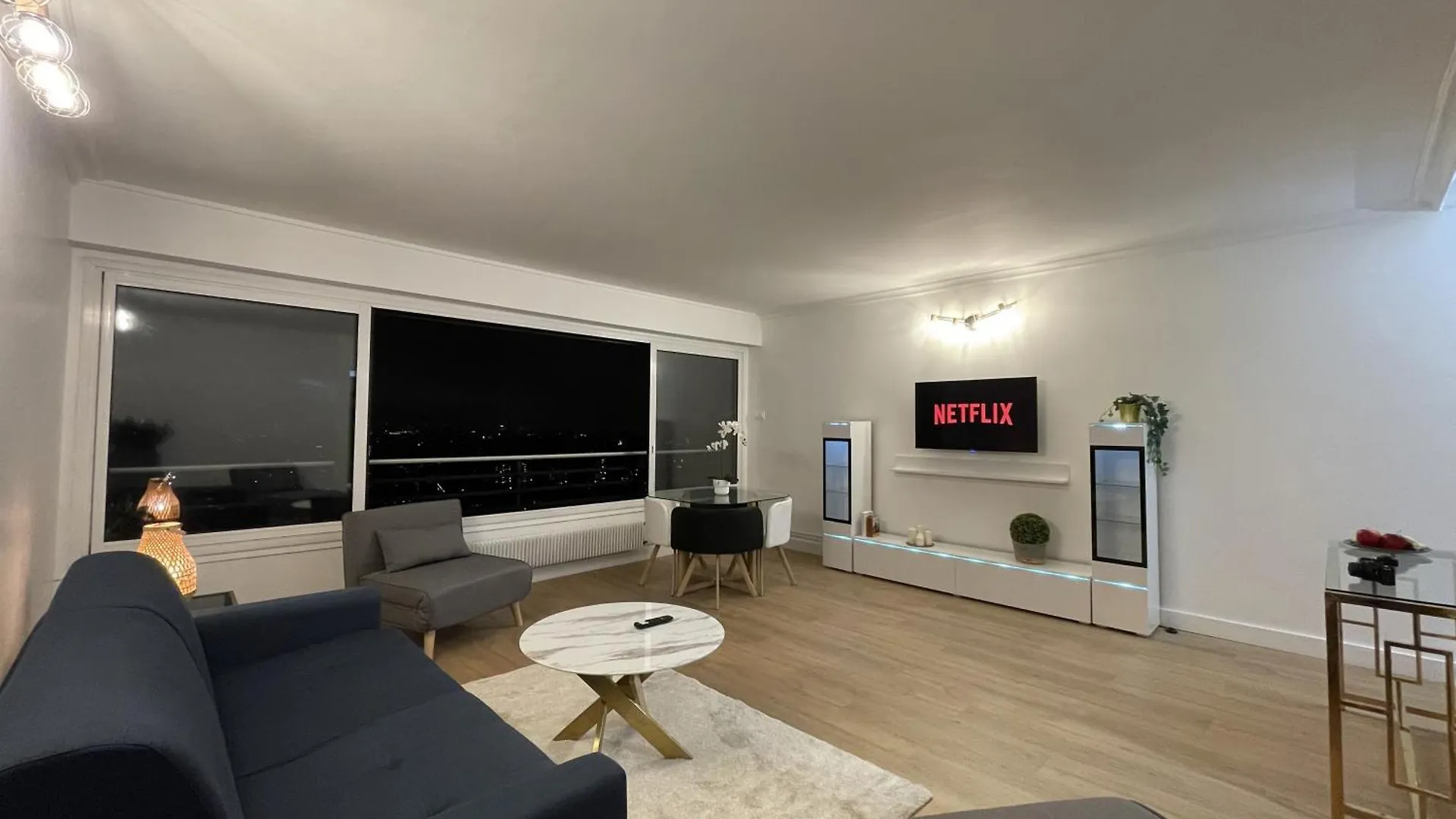 Le Spot Apartment Paris