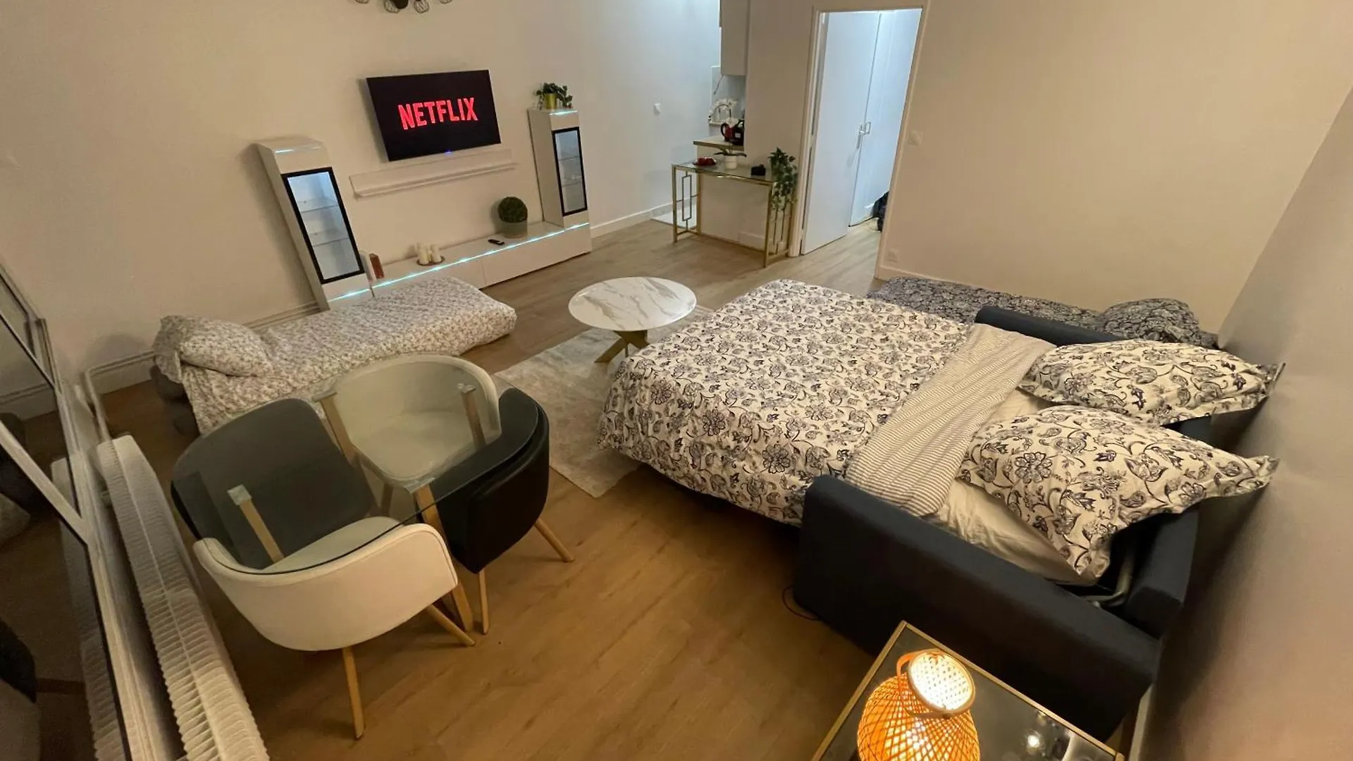 Le Spot Apartment Paris