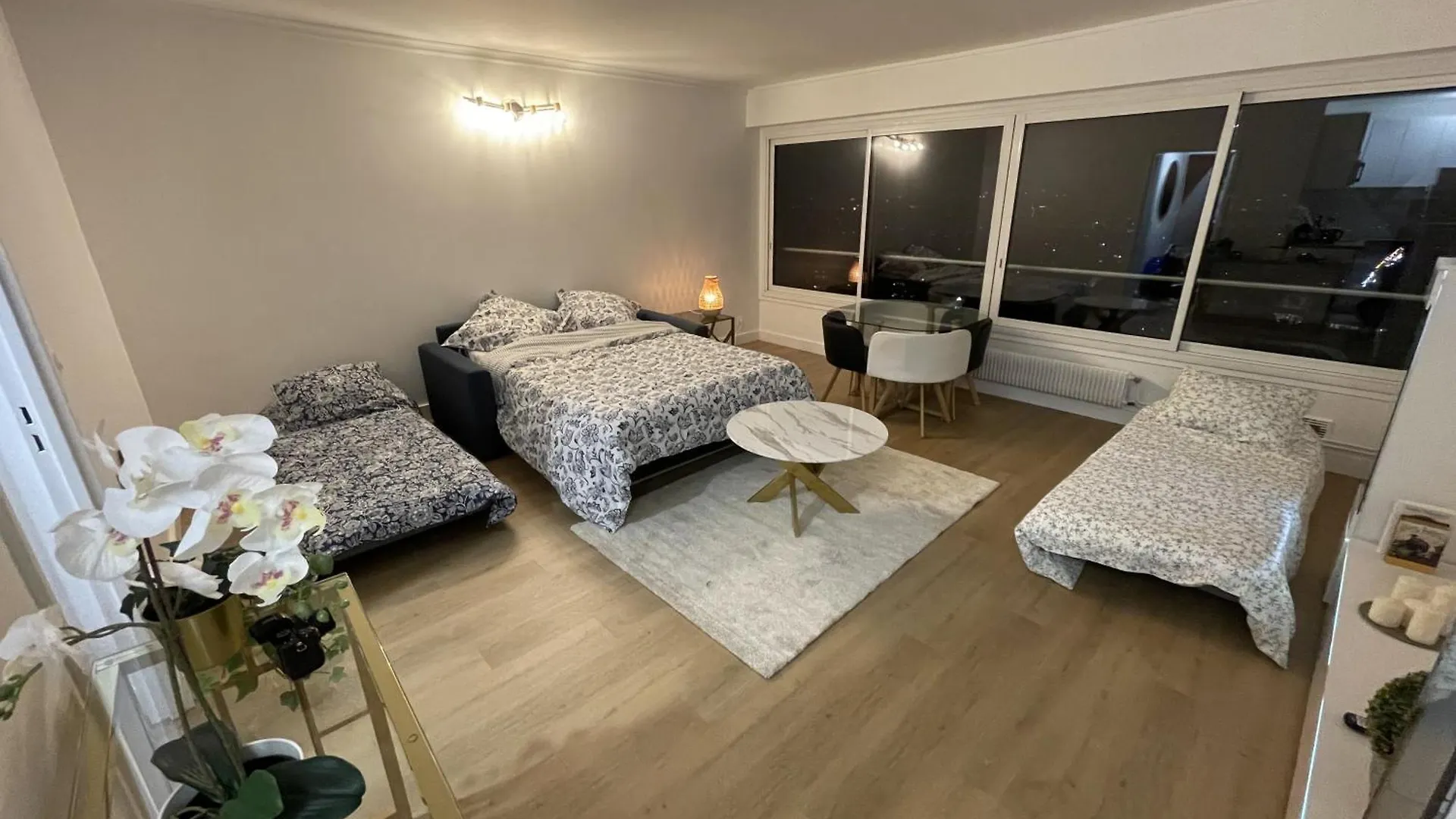 Le Spot Apartment Paris 0*,